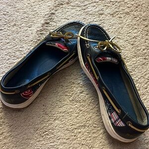 Women’s Sperry Shoe, Size 9